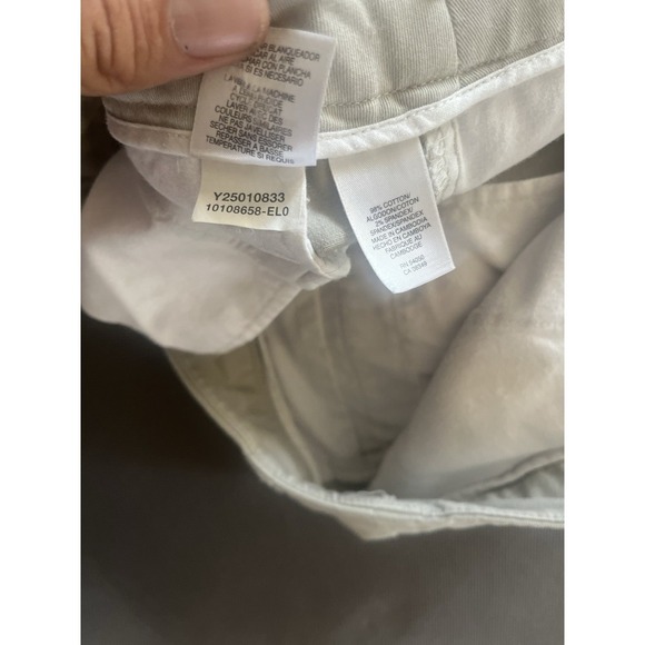 Jones New York WHITE Womens Shorts Size 10 RN 54050 Summer Sport Stretch Cambodi - Picture 6 of 6